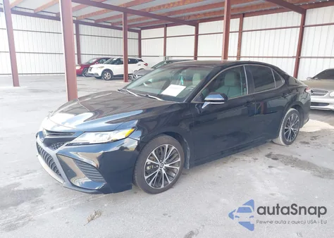 2020 Toyota Camry Se z USA, uszkodzony, nr VIN 4T1G11AK6LU982465